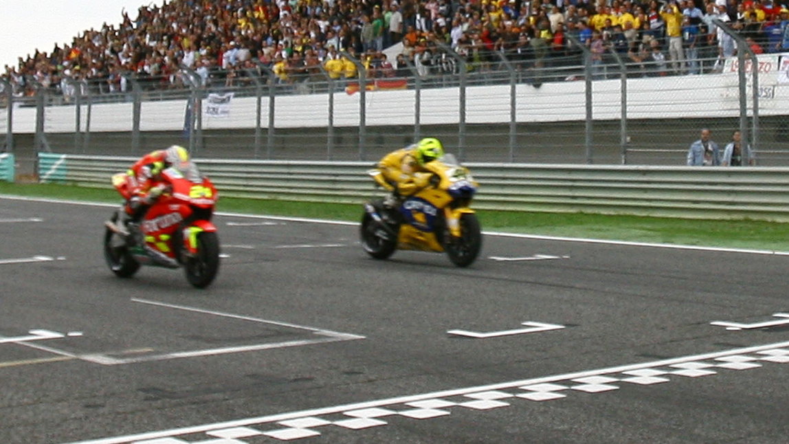 Toni Elias, Valentino Rossi